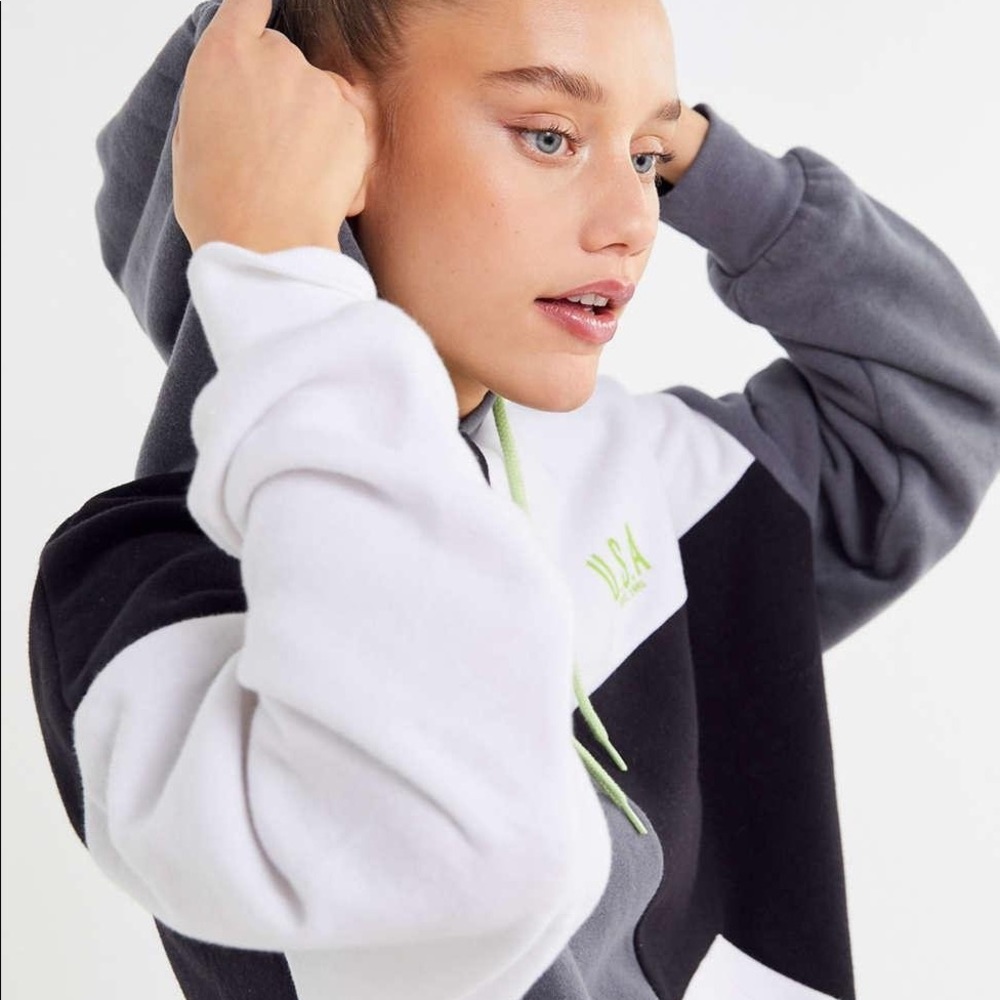 URBAN OUTFITTERS COLOR BLOCK HOODIE